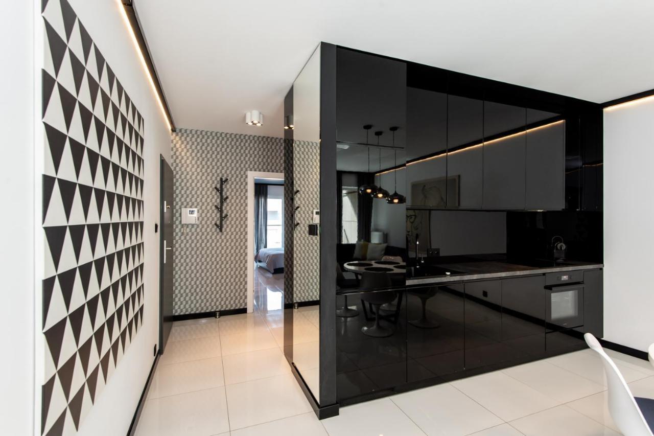 Super-Apartamenty Presidential Suite بوزنان المظهر الخارجي الصورة
