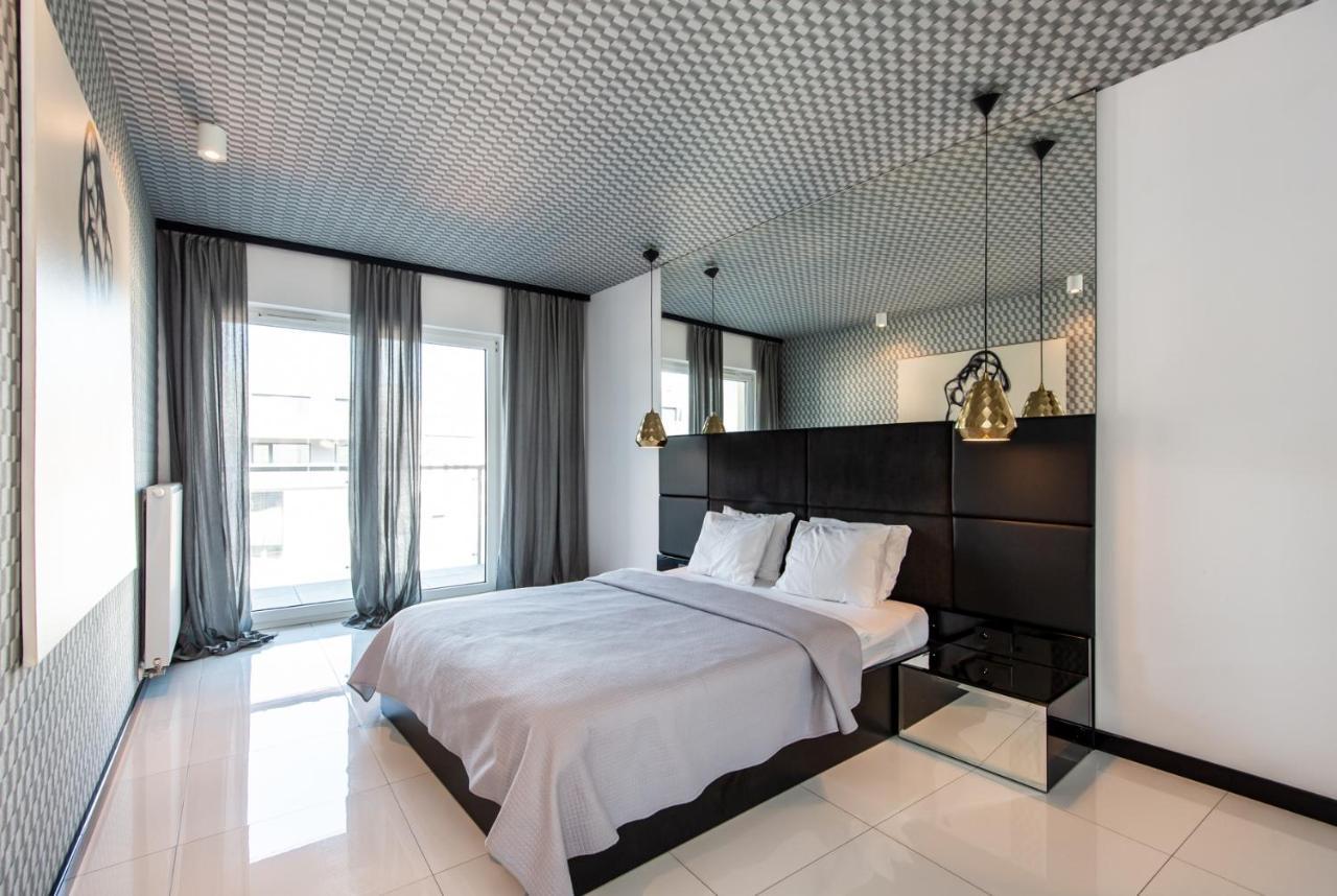 Super-Apartamenty Presidential Suite بوزنان المظهر الخارجي الصورة